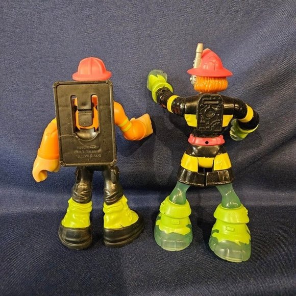 2002/2018 Rescue Heroes Firefighters Action Figures Lot of 2 - Picture 2 of 2